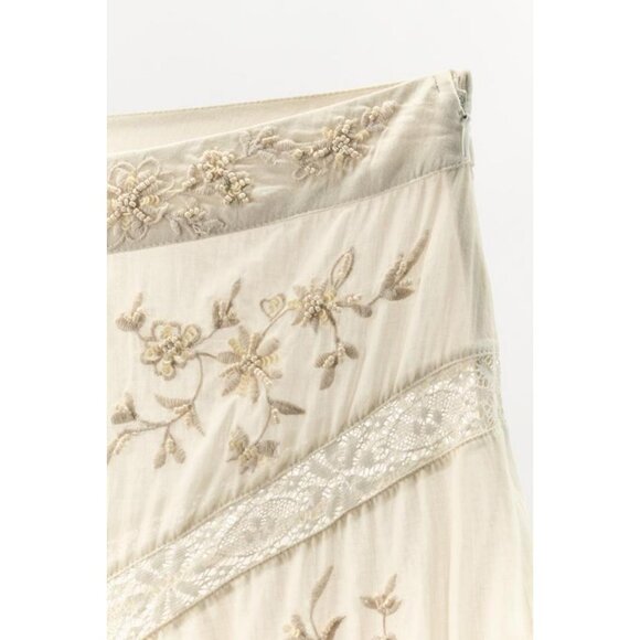ZARA LIMITED EDITION EMBROIDERED LACE COMBINED SKIRT - Picture 8 of 8